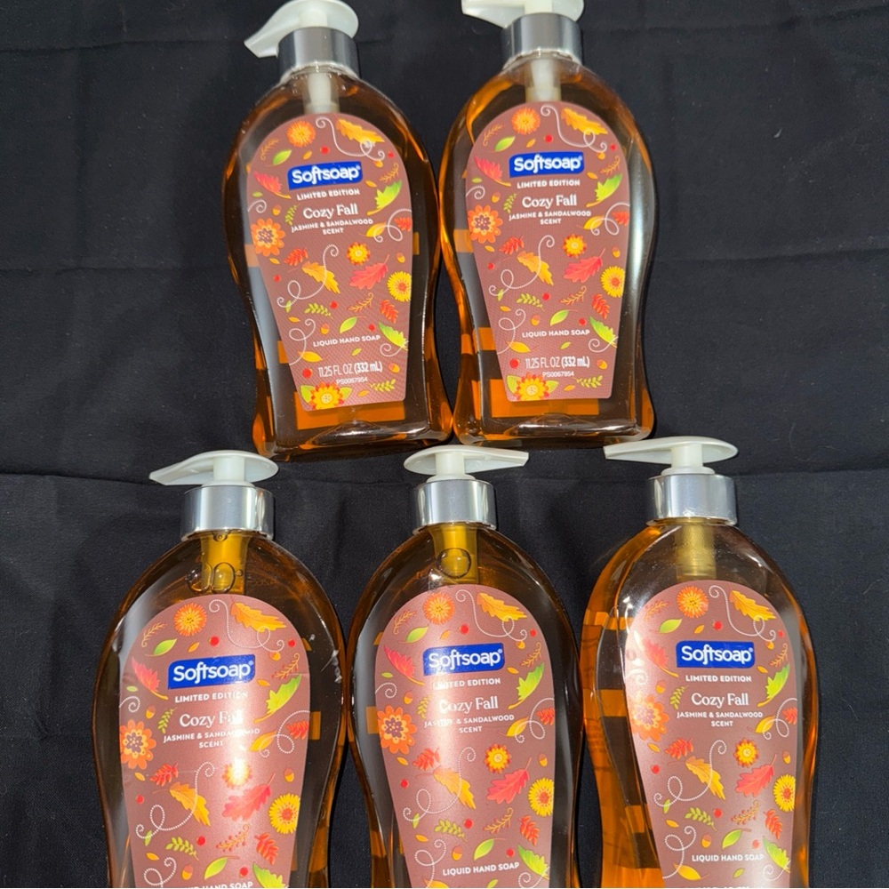5 of Softsoap Cozy Fall Liquid Hand Soaps